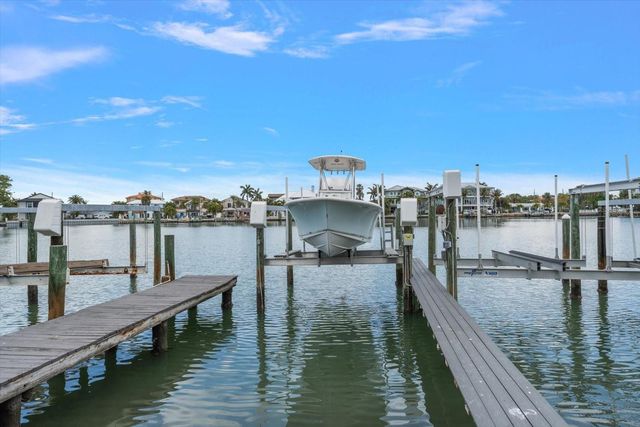 2515 BAY BOULEVARD B, Indian Rocks Beach, FL 33785