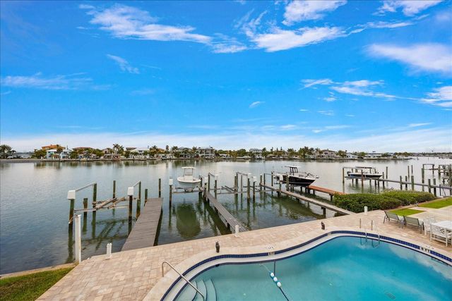 2515 BAY BOULEVARD B, Indian Rocks Beach, FL 33785