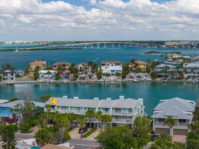 2515 BAY BOULEVARD B, Indian Rocks Beach, FL 33785