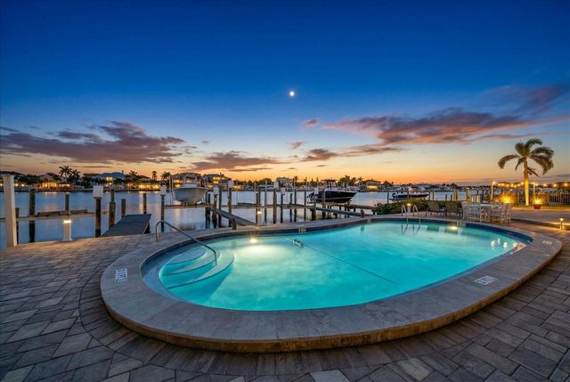2515 BAY BOULEVARD B, Indian Rocks Beach, FL 33785