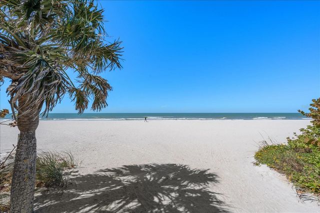 2515 BAY BOULEVARD B, Indian Rocks Beach, FL 33785
