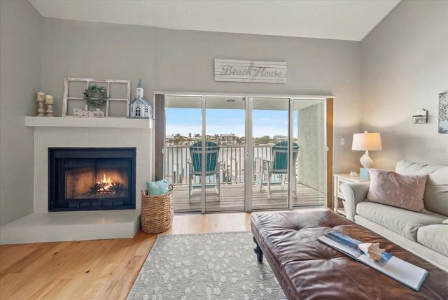 2515 BAY BOULEVARD B, Indian Rocks Beach, FL 33785