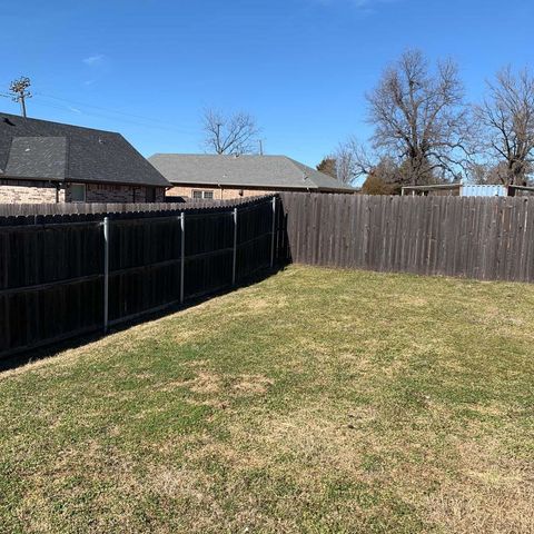 409 E Maple Row, Denison, TX 75021