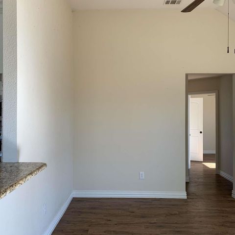 409 E Maple Row, Denison, TX 75021