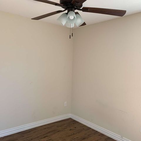 409 E Maple Row, Denison, TX 75021