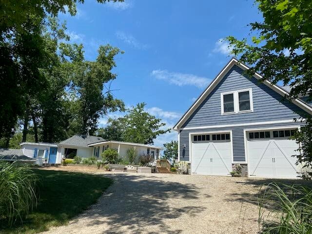 777 W Lincoln Avenue, White Cloud, MI 49349