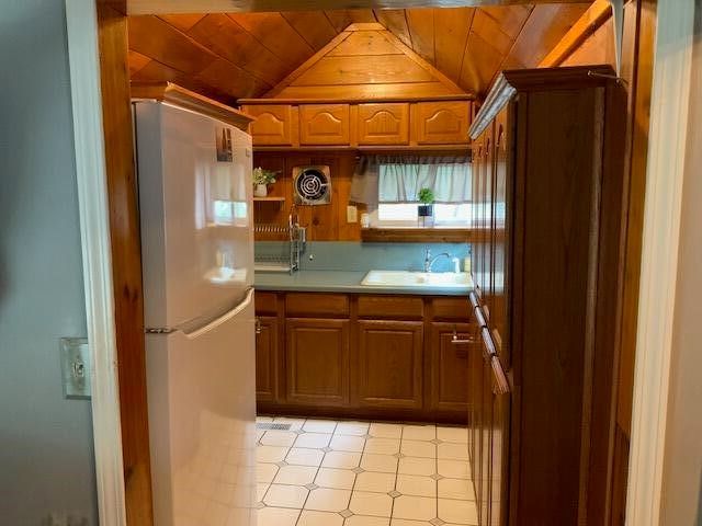 777 W Lincoln Avenue, White Cloud, MI 49349