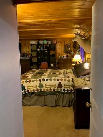 777 W Lincoln Avenue, White Cloud, MI 49349