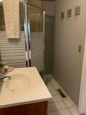 777 W Lincoln Avenue, White Cloud, MI 49349