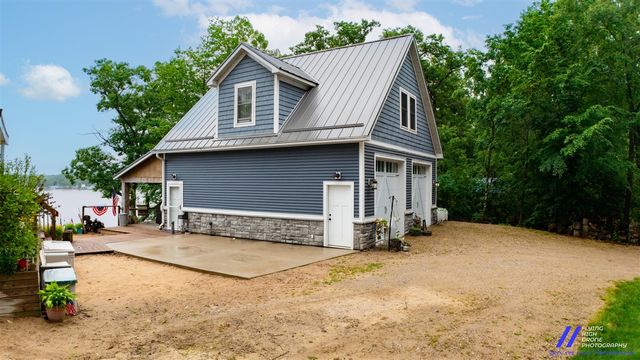 777 W Lincoln Avenue, White Cloud, MI 49349