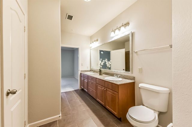 1711 Old Spanish Trail 426, Houston, TX 77054