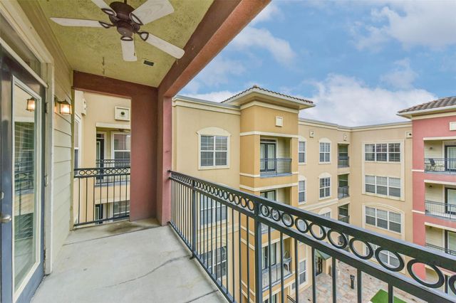 1711 Old Spanish Trail 426, Houston, TX 77054