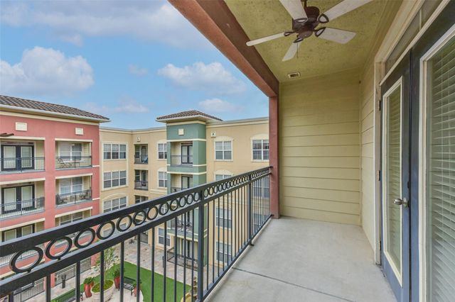 1711 Old Spanish Trail 426, Houston, TX 77054