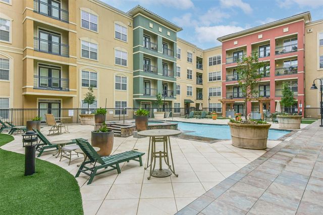 1711 Old Spanish Trail 426, Houston, TX 77054