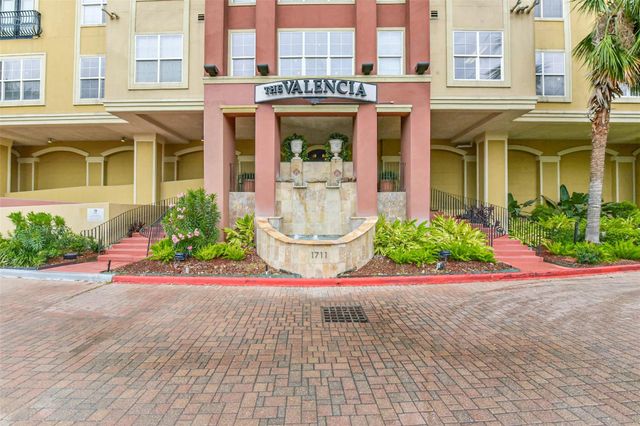 1711 Old Spanish Trail 426, Houston, TX 77054