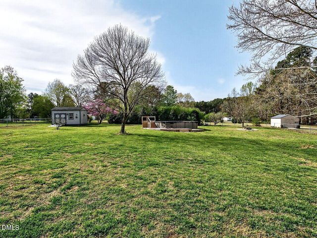 9721 Weathering Court, Zebulon, NC 27597