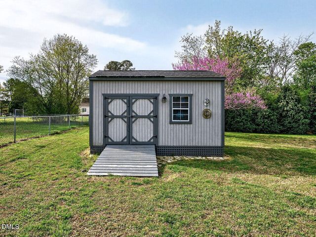 9721 Weathering Court, Zebulon, NC 27597