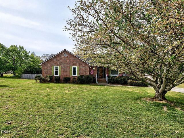 9721 Weathering Court, Zebulon, NC 27597