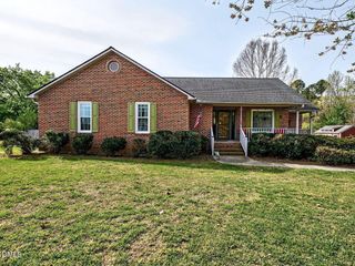9721 Weathering Court, Zebulon, NC 27597