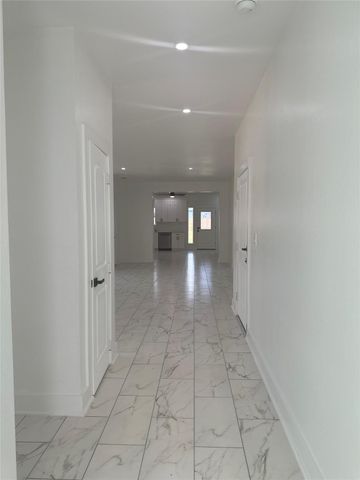 1035 Road 5501, Cleveland, TX 77327