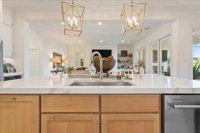 14007 Rw Court, Woodway, TX 76712