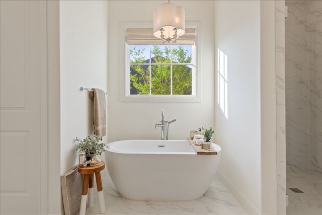 14007 Rw Court, Woodway, TX 76712