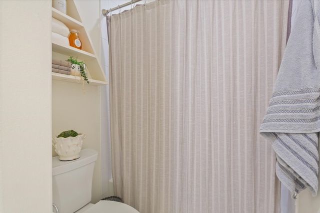 14007 Rw Court, Woodway, TX 76712