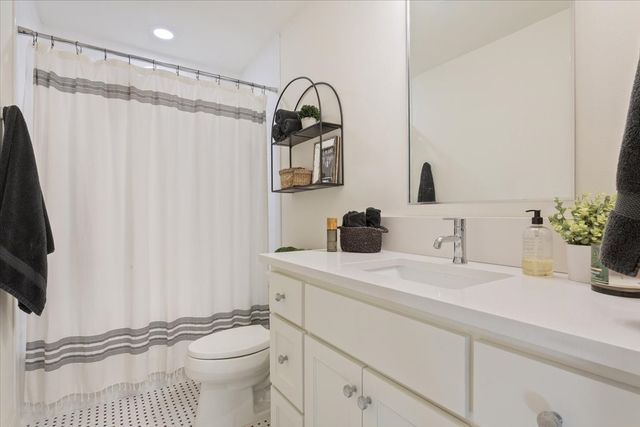 14007 Rw Court, Woodway, TX 76712