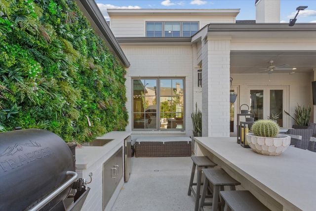 14007 Rw Court, Woodway, TX 76712