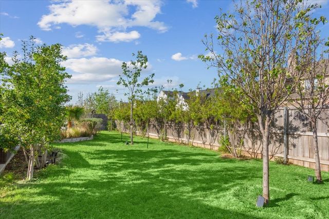 14007 Rw Court, Woodway, TX 76712