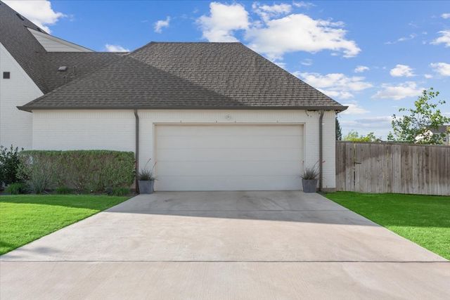 14007 Rw Court, Woodway, TX 76712