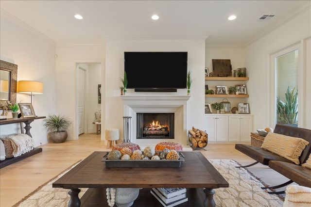 14007 Rw Court, Woodway, TX 76712