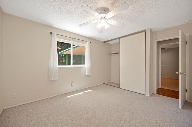 9112 Grove St, Elk Grove, CA 95624