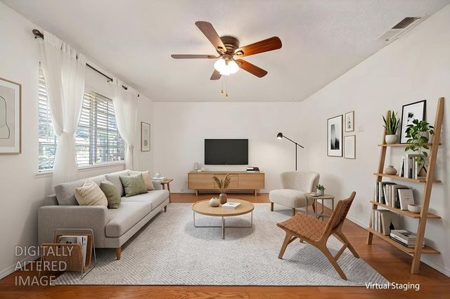 9112 Grove St, Elk Grove, CA 95624
