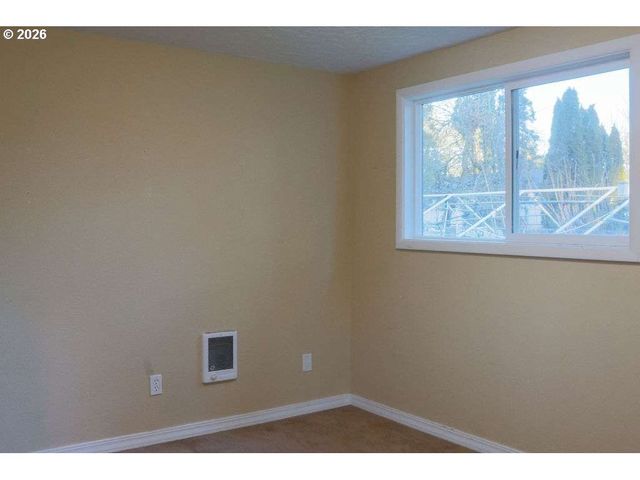 40 Se 133RD Ave B, Portland, OR 97233