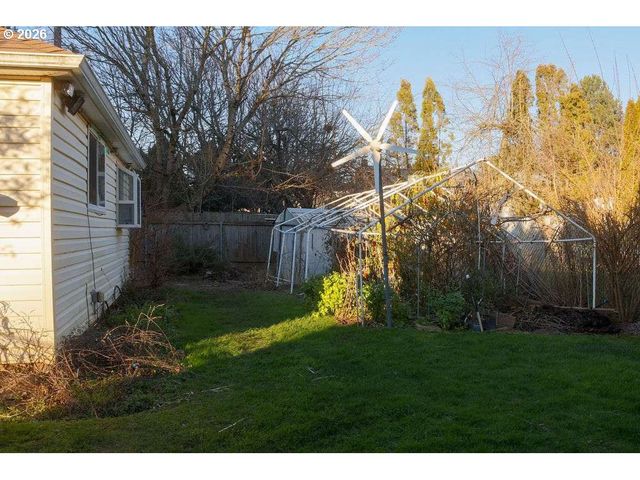 40 Se 133RD Ave B, Portland, OR 97233