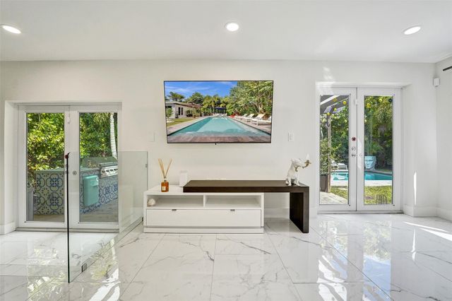 539 NE 25th Street, Wilton Manors, FL 33305