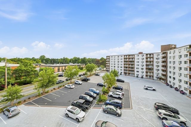 131 Coolidge Avenue 526, Watertown, MA 02472