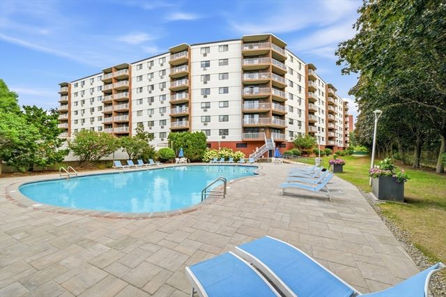 131 Coolidge Avenue 526, Watertown, MA 02472
