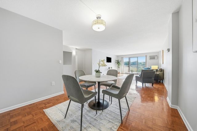 131 Coolidge Avenue 526, Watertown, MA 02472