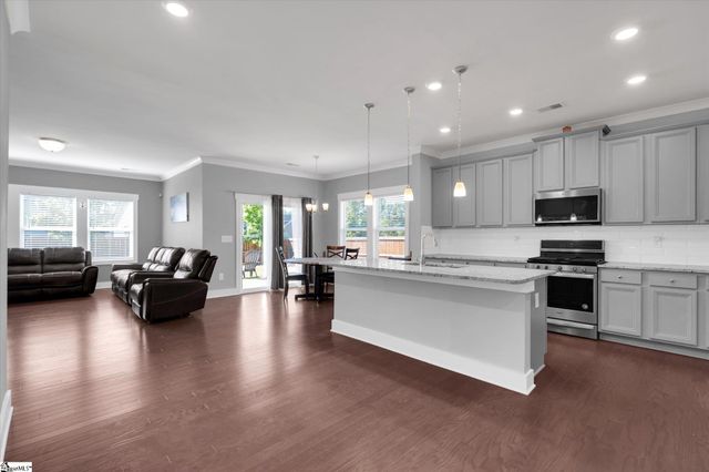 313 Bristle Fern Trail, Simpsonville, SC 29680