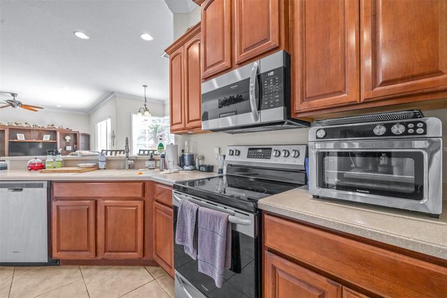 6798 HARTSWORTH DRIVE, Lakeland, FL 33813