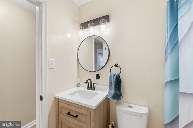 214 SCAMMELL DR, Browns Mills, NJ 08015