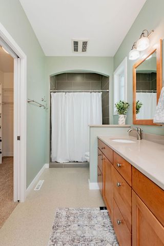 126 37th Avenue E, West Fargo, ND 58078