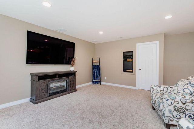 126 37th Avenue E, West Fargo, ND 58078