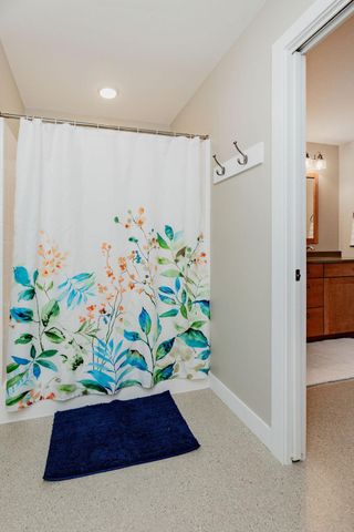 126 37th Avenue E, West Fargo, ND 58078