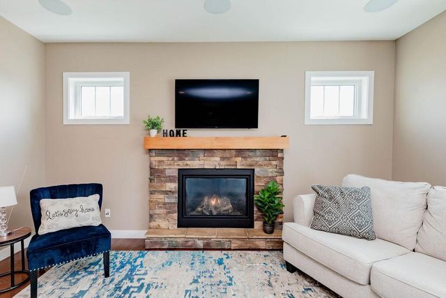 126 37th Avenue E, West Fargo, ND 58078