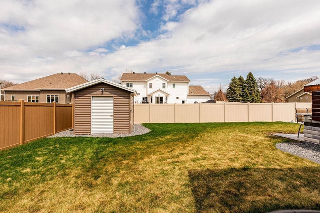 126 37th Avenue E, West Fargo, ND 58078