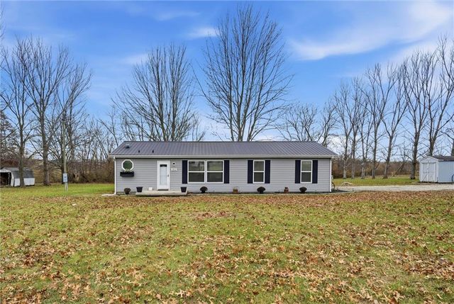 352 SE 75th Road, Warrensburg, MO 64093