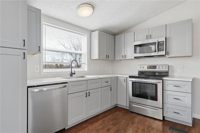 352 SE 75th Road, Warrensburg, MO 64093